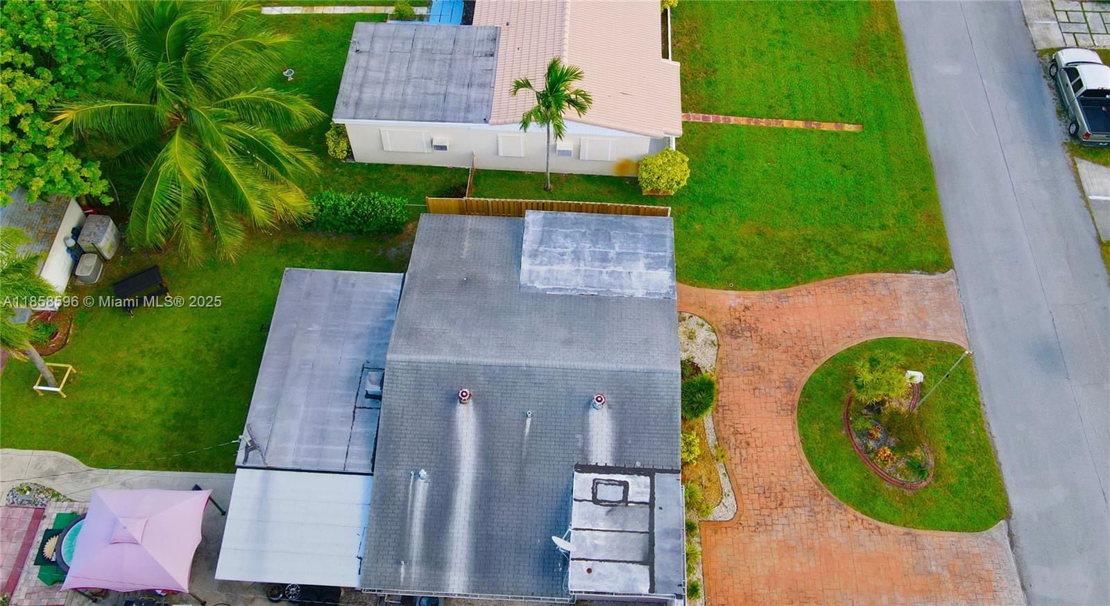 BREEZY MANOR AMENDED - Residential