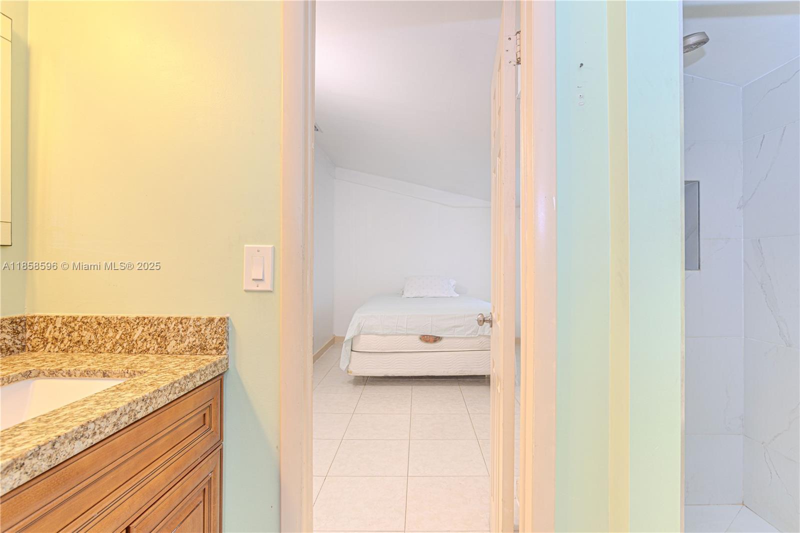 BREEZY MANOR AMENDED - Residential