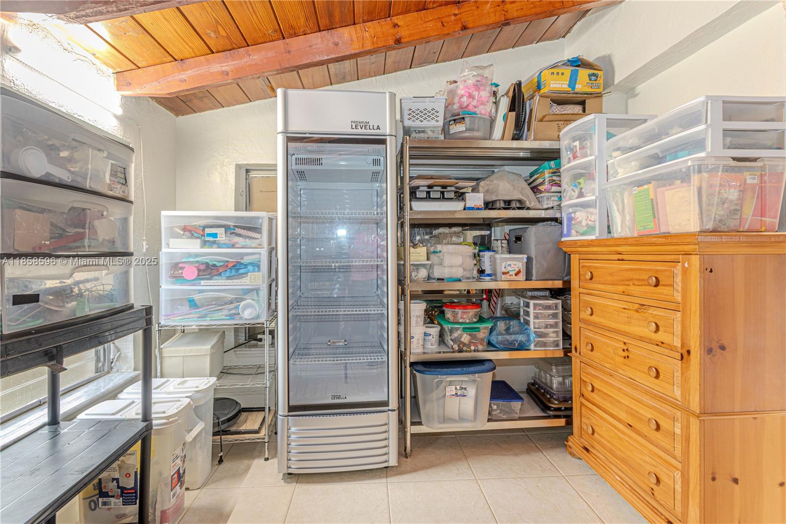 BREEZY MANOR AMENDED - Residential