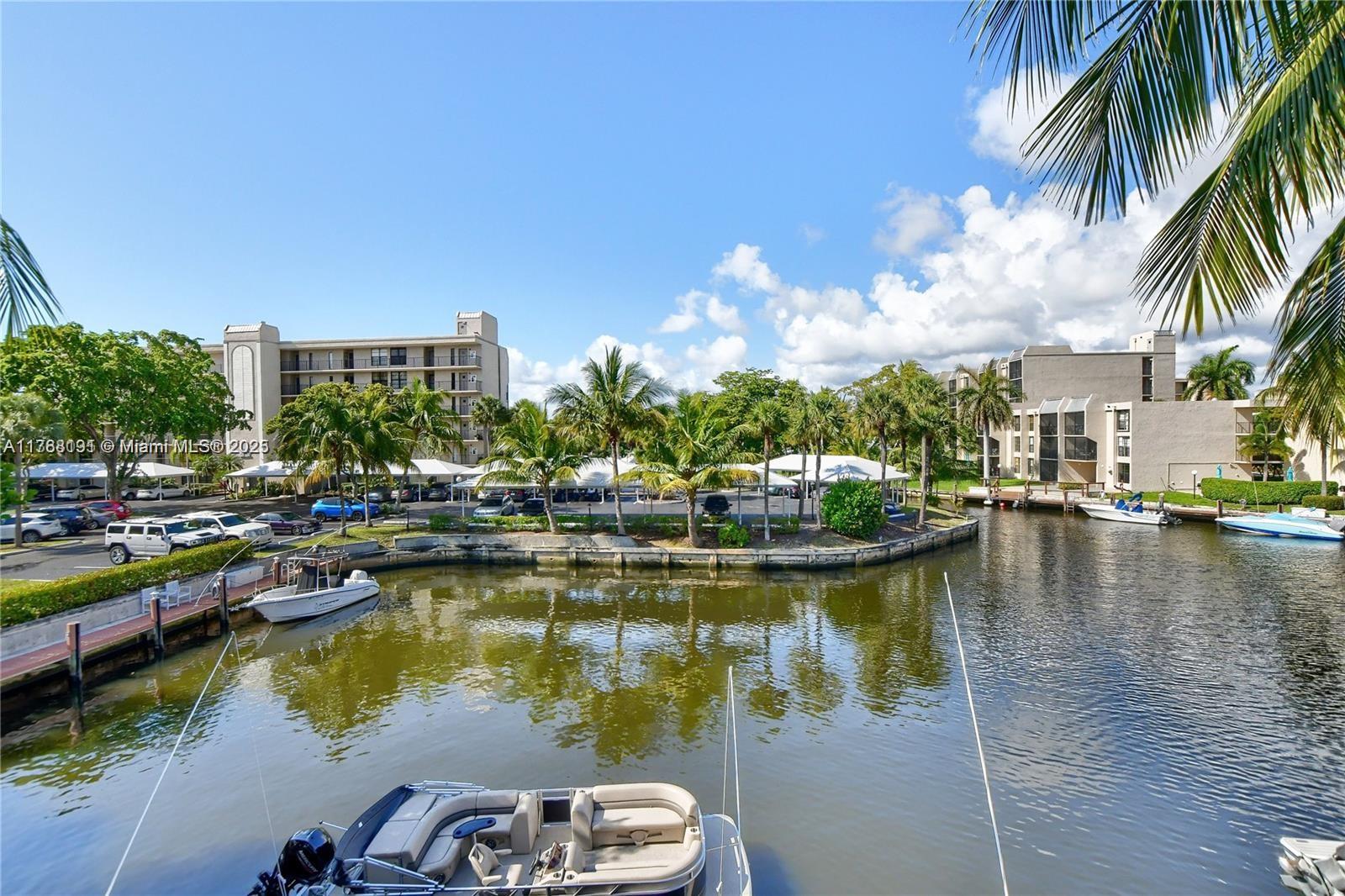 HARBOUR HOMES OF BOCA CON - Residential
