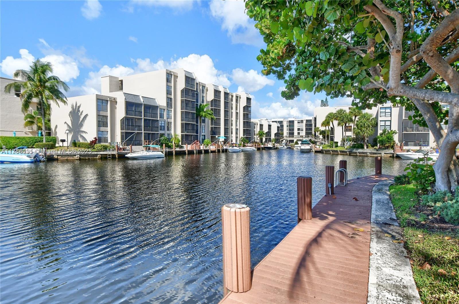 HARBOUR HOMES OF BOCA CON - Residential