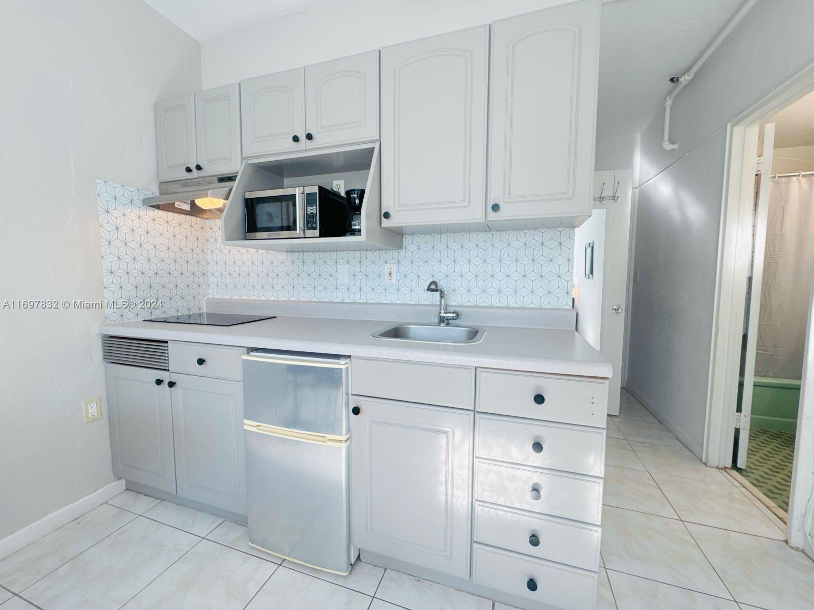 THE MANTELL CONDO - Residential