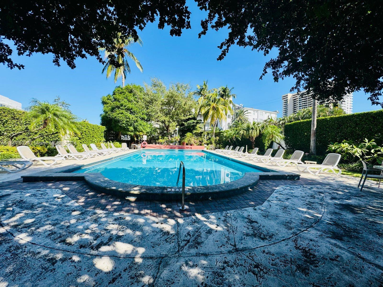 THE MANTELL CONDO - Residential