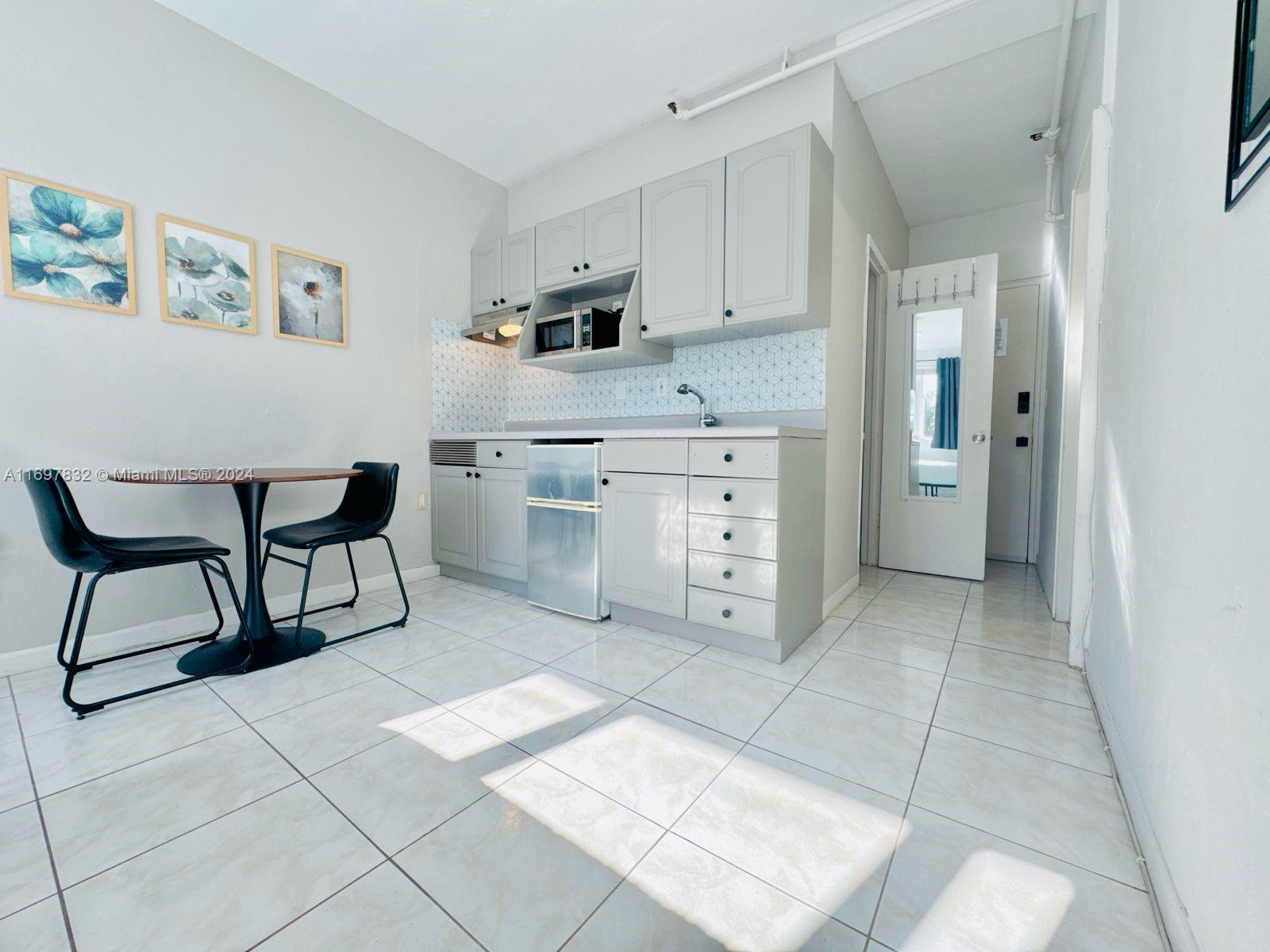 THE MANTELL CONDO - Residential