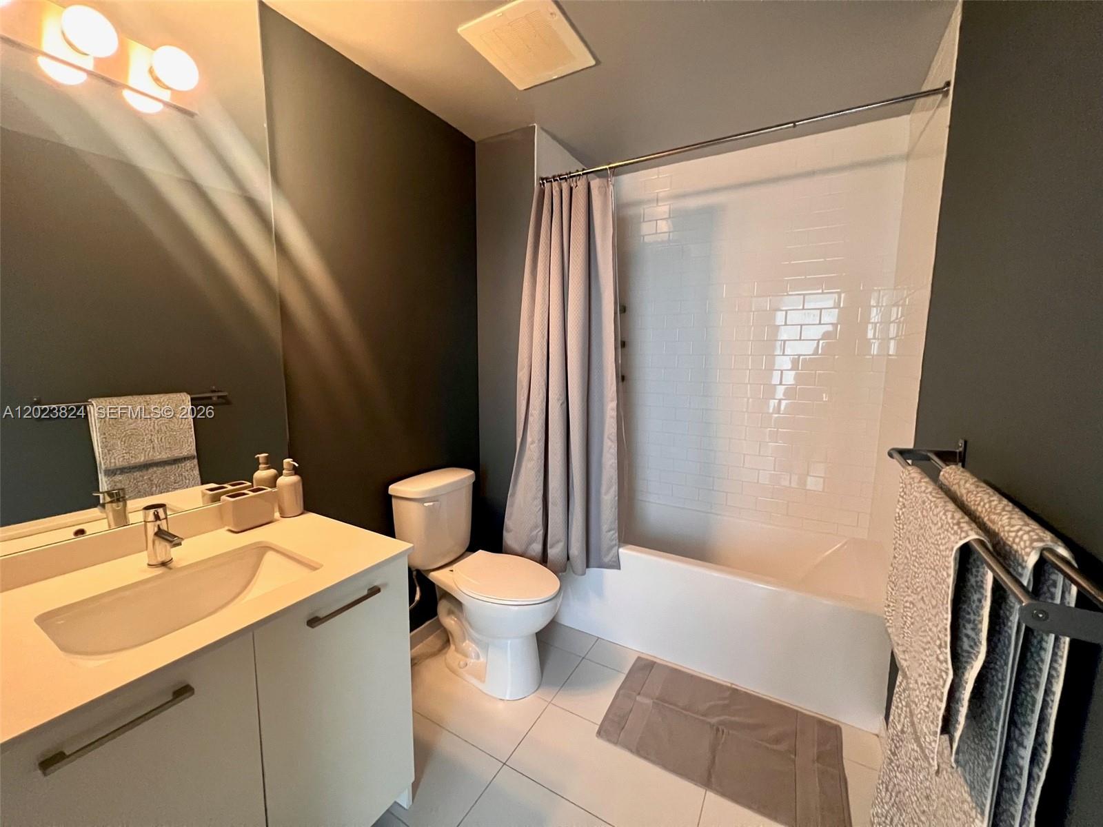 CENTRO CONDO - Residential