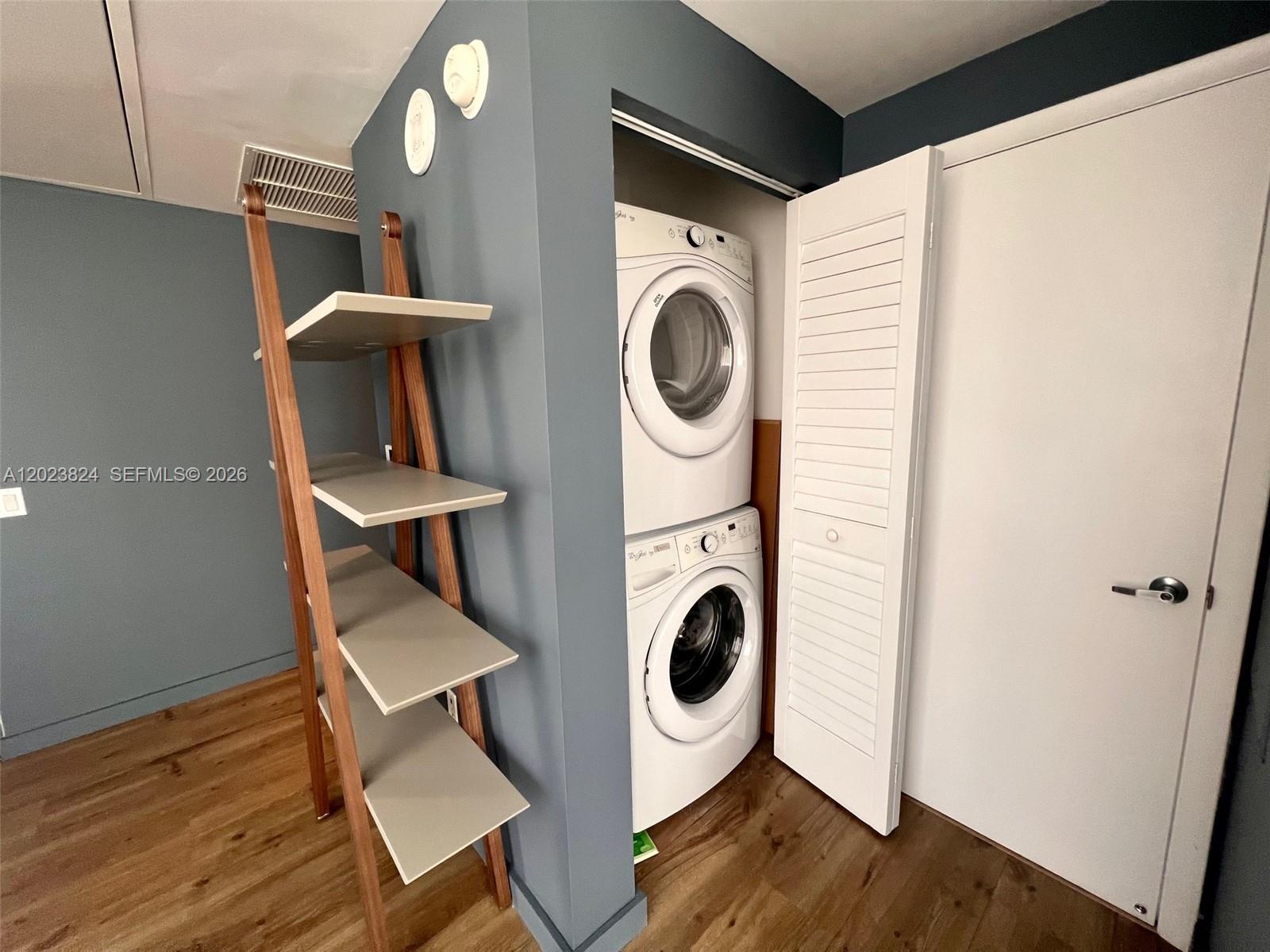 CENTRO CONDO - Residential