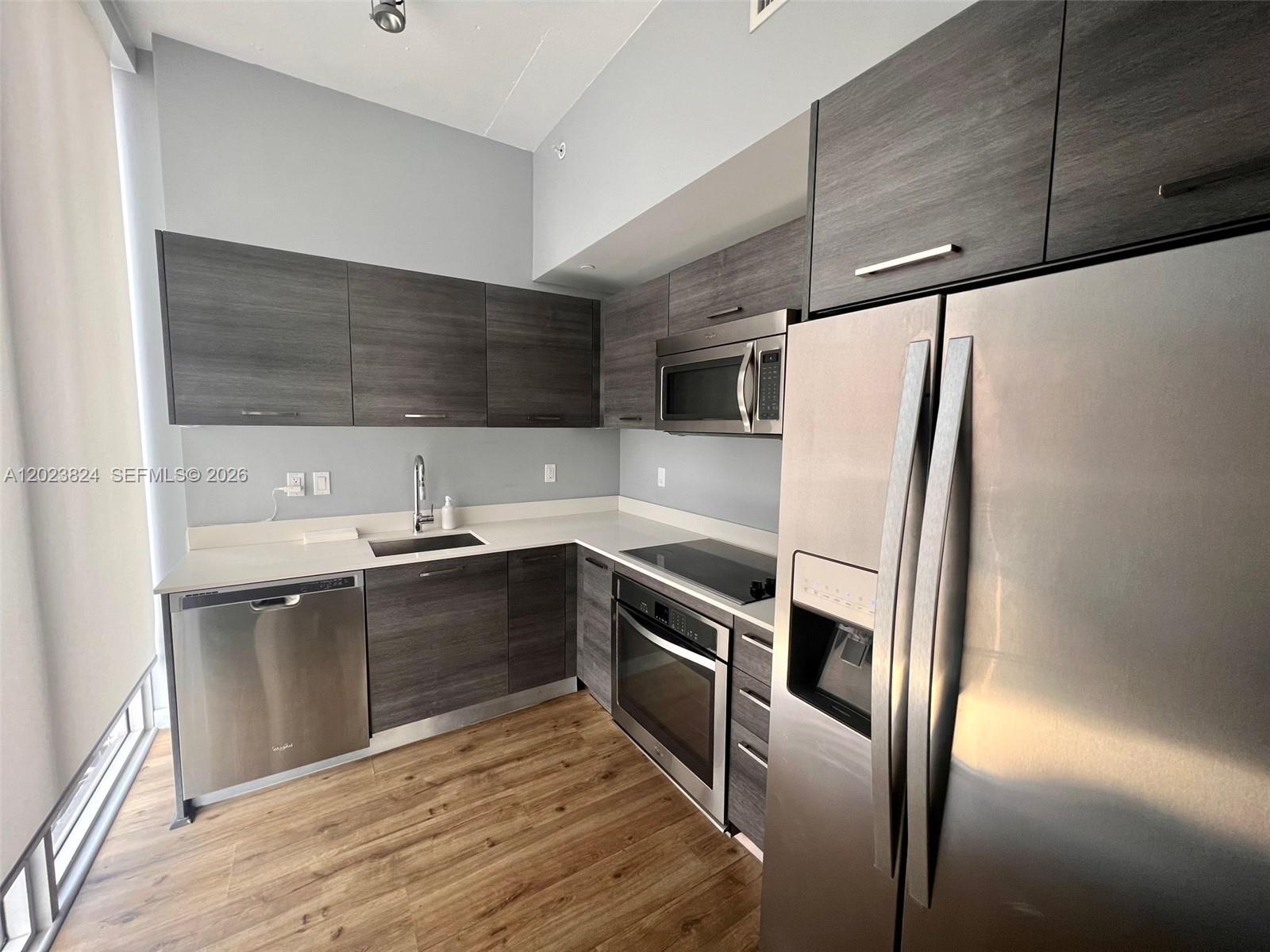 CENTRO CONDO - Residential
