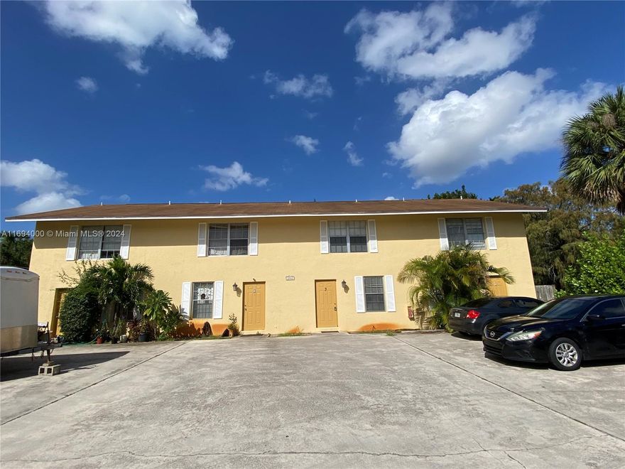 For Rent 2bed/2bath townhouse in West Palm Beach. Tile and wood floors, washer & dryer in unit, central AC, nice backyard. Close to major roads, highways, schools, shopping centers, and restaurants. REQUIREMENTS: SCREENING FOR ALL ADULTS, credit 600+, Income at least 3 times the rent. MOVE IN COST: 1st-month rent and 2 months security deposit plus application fees.