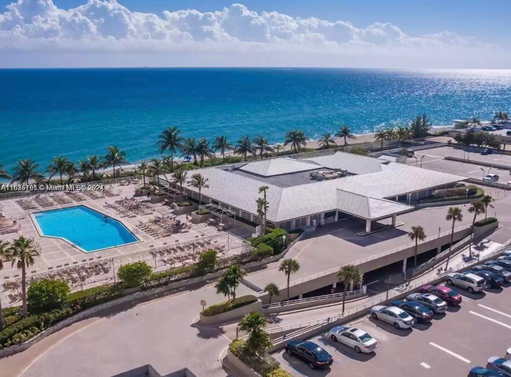 Photo 4 of 43 of listing 60a5dac2-d371-413b-86ad-f55e4f0287aa condo