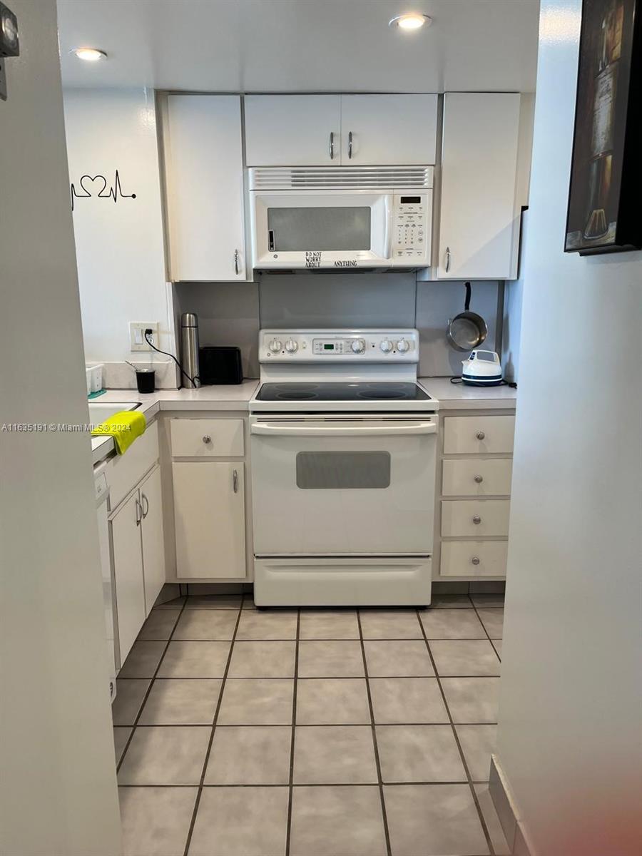 Photo 23 of 43 of listing 60a5dac2-d371-413b-86ad-f55e4f0287aa condo