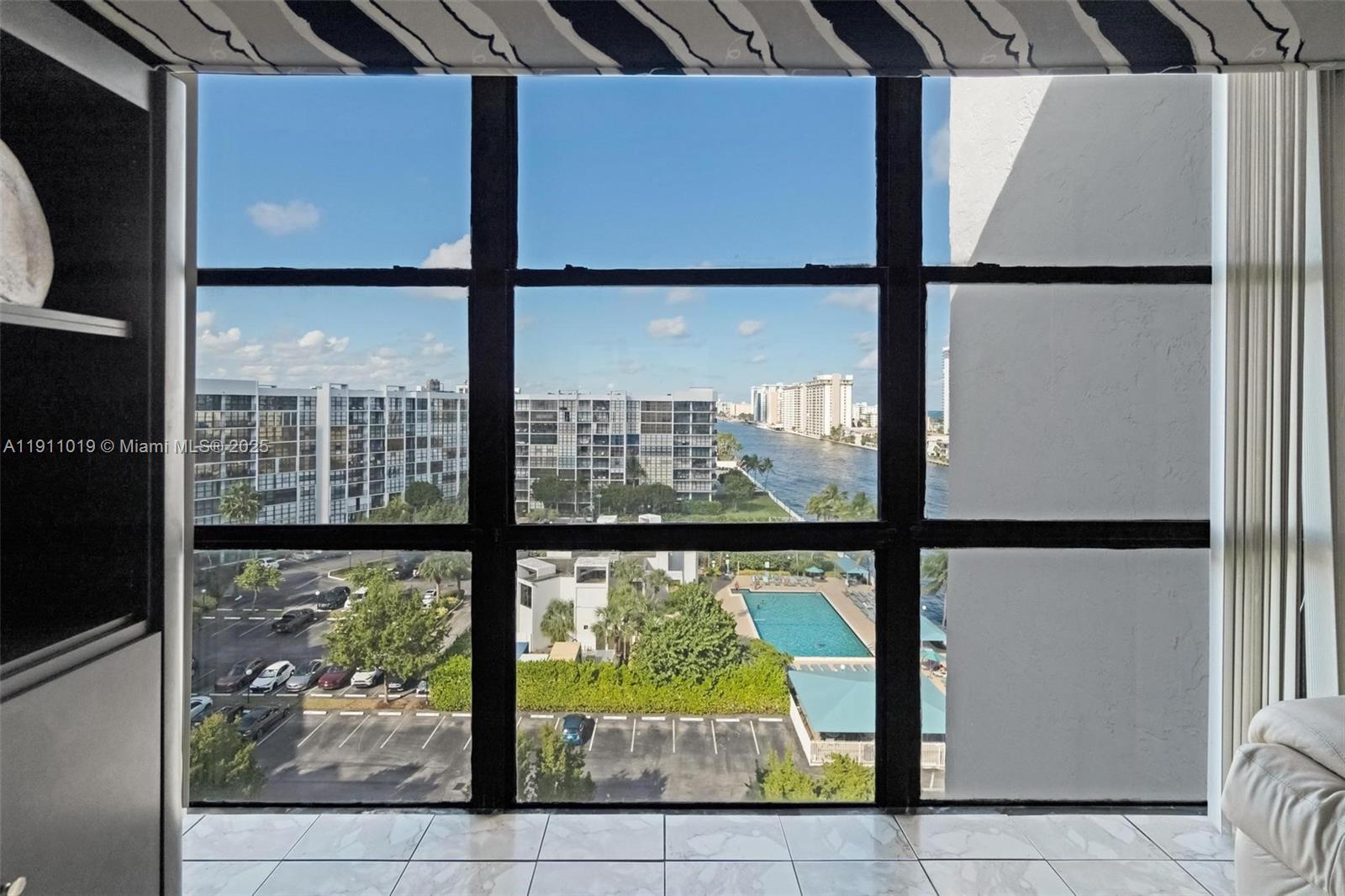 OCEANVIEW PARK CONDO - Residential