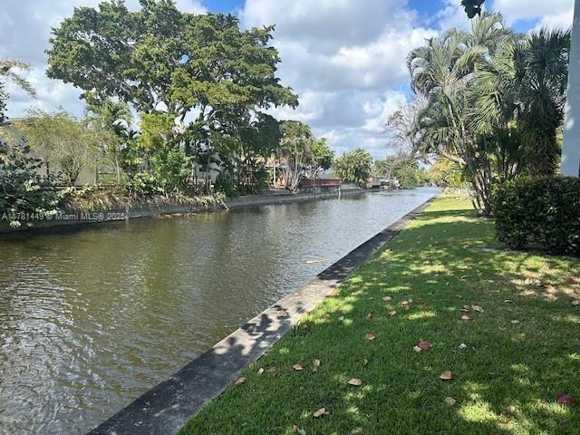ROYAL PARK CONDO - Residential
