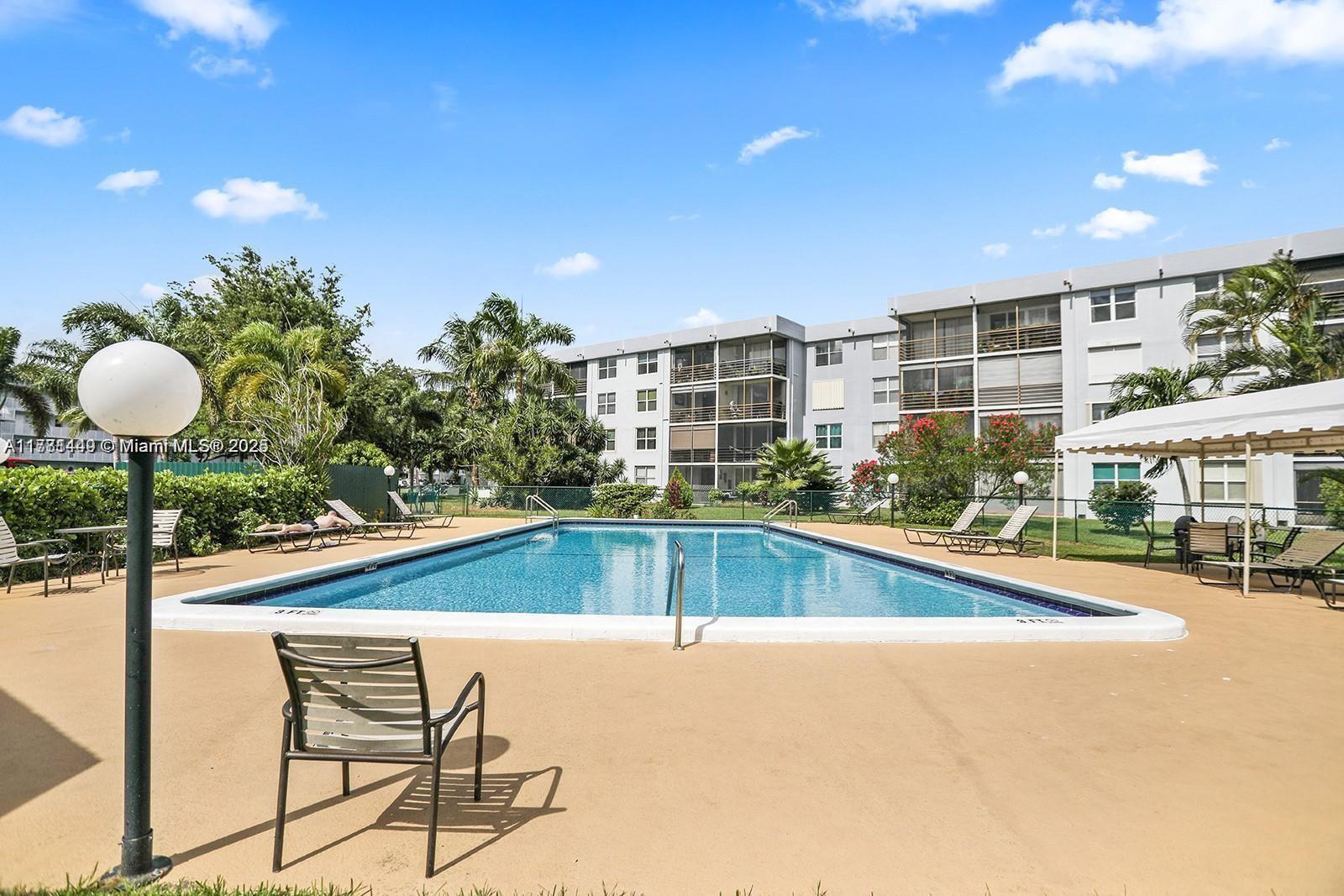 ROYAL PARK CONDO - Residential
