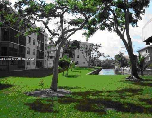 ROYAL PARK CONDO - Residential