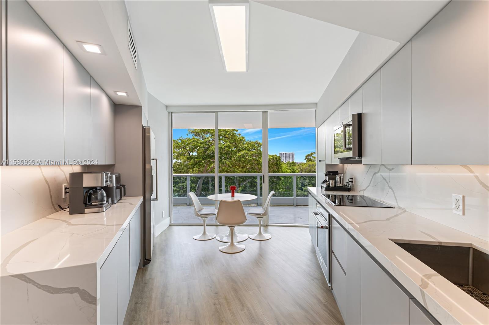 Photo 4 of 45 of 2127 Brickell Ave 705 condo
