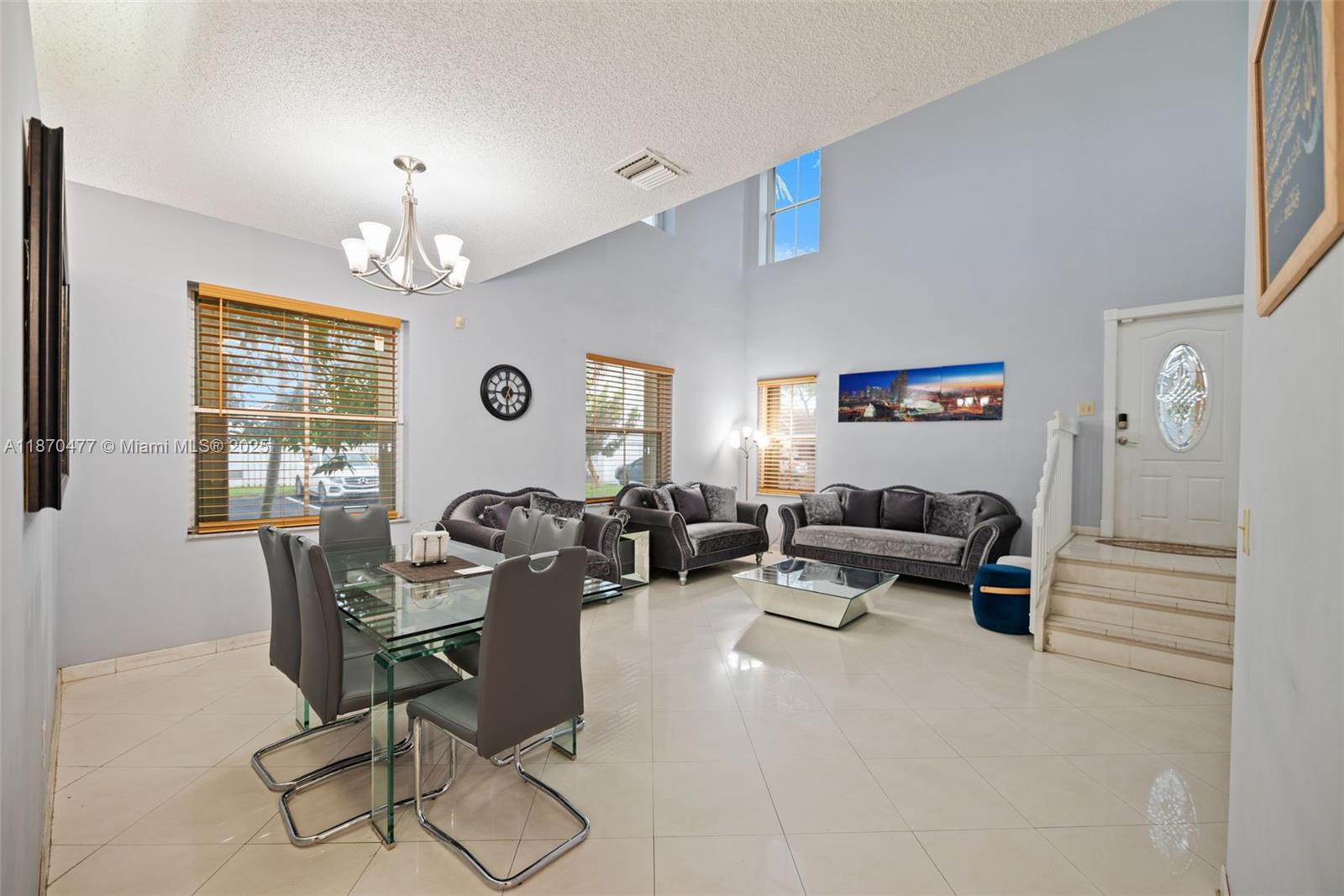 CORAL LAKES - Residential