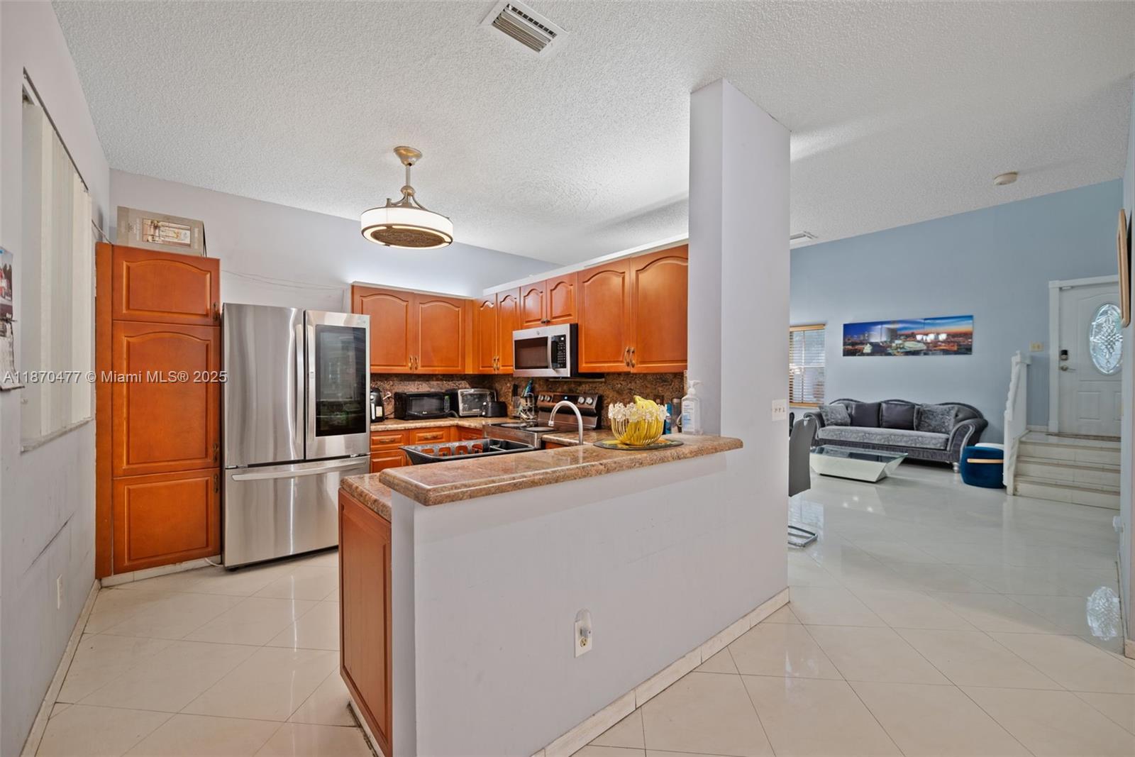 CORAL LAKES - Residential