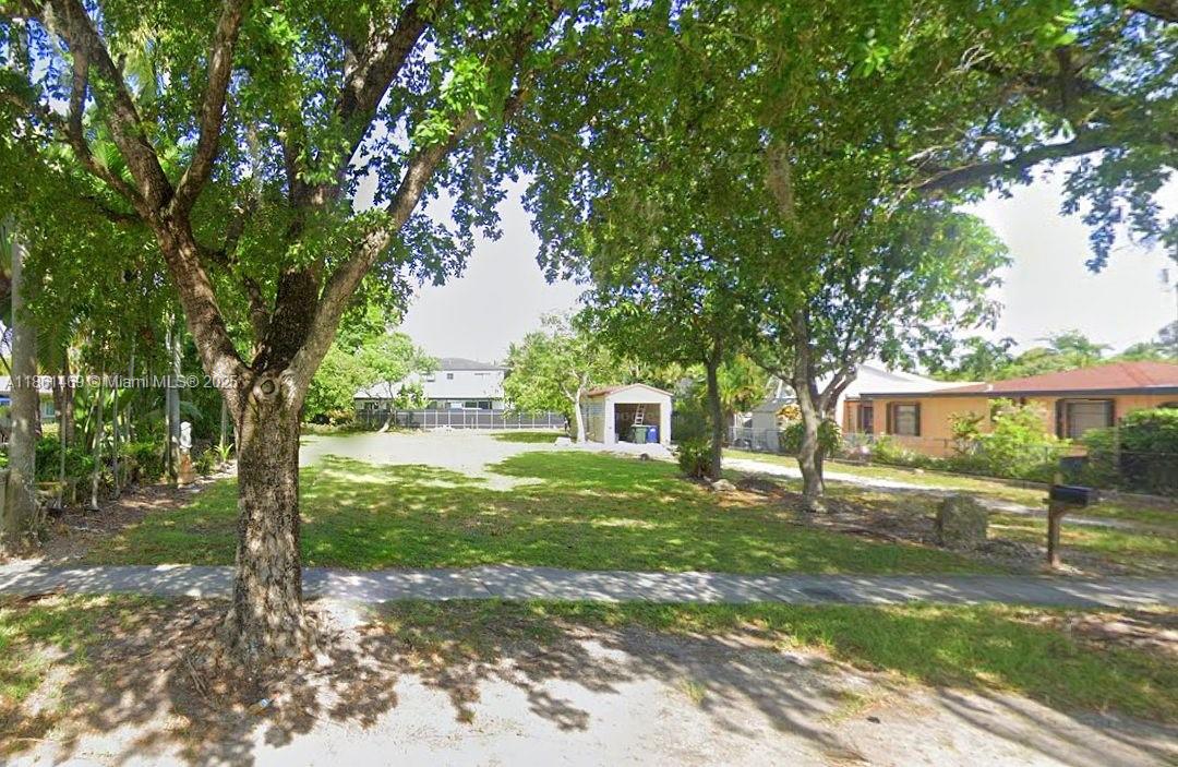 6500 SW 14th St