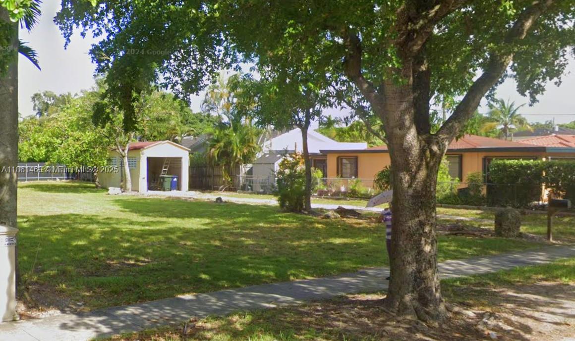 6500 SW 14th St