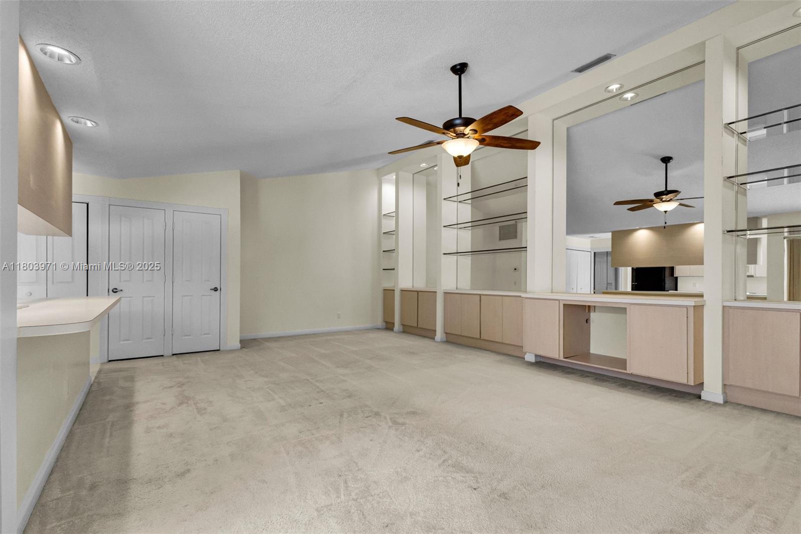 OAKS-SUNTERRACE 1 - Residential