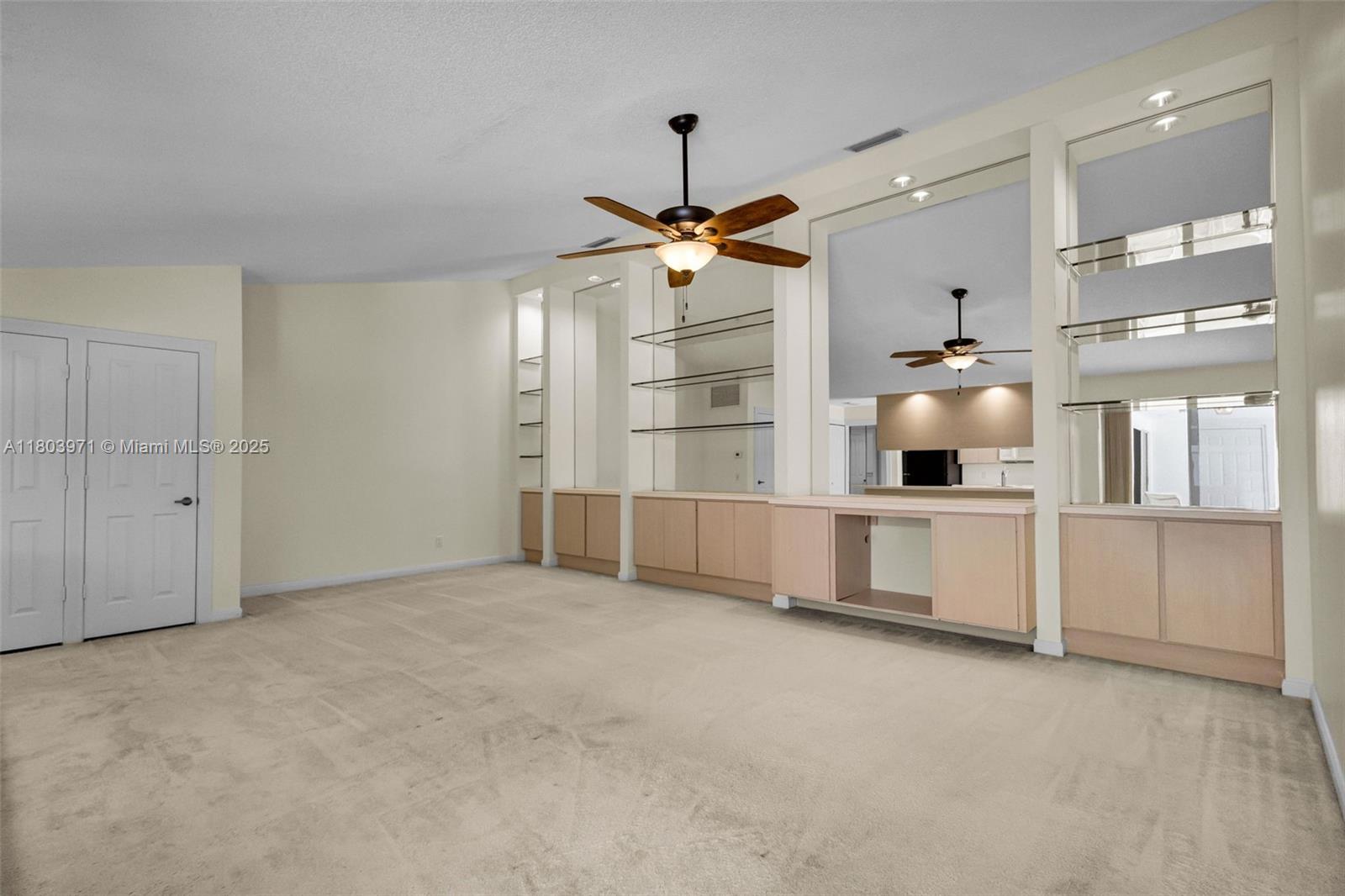 OAKS-SUNTERRACE 1 - Residential