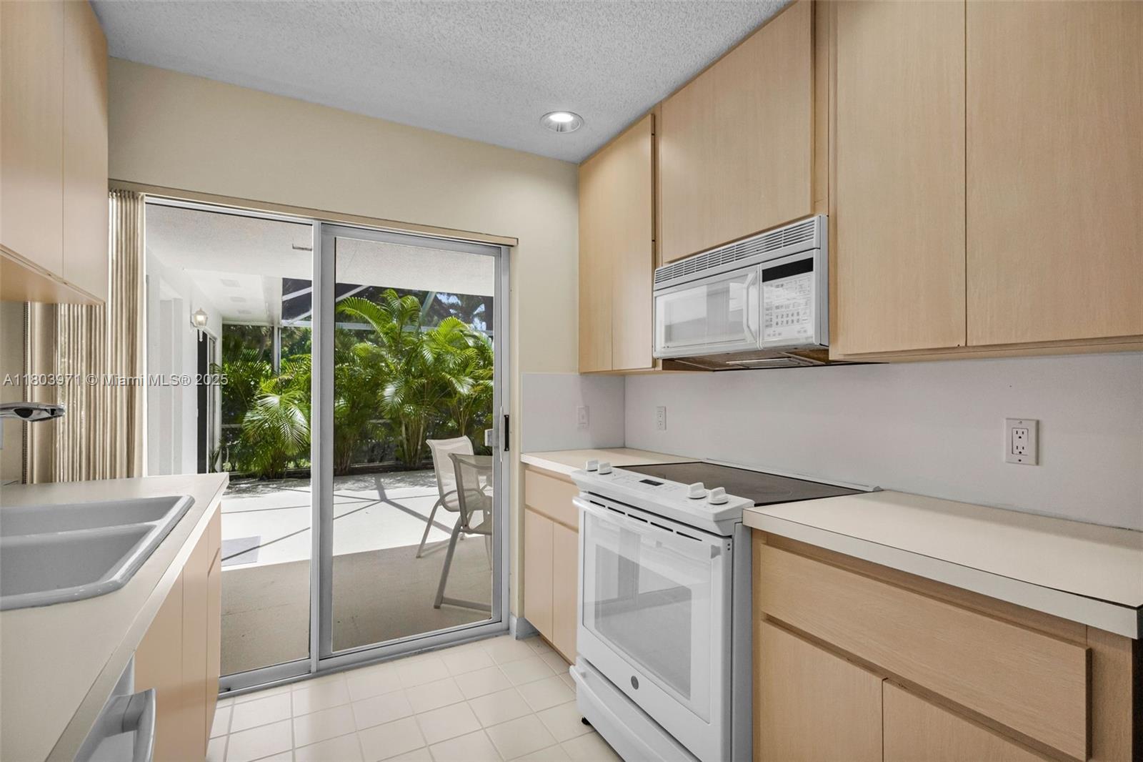 OAKS-SUNTERRACE 1 - Residential