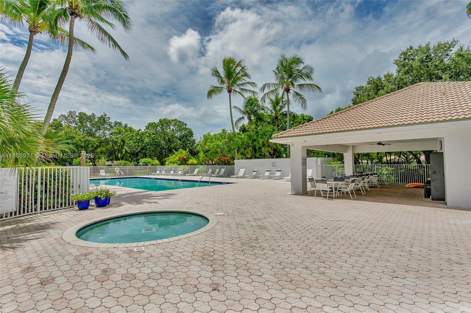OAKS-SUNTERRACE 1 - Residential
