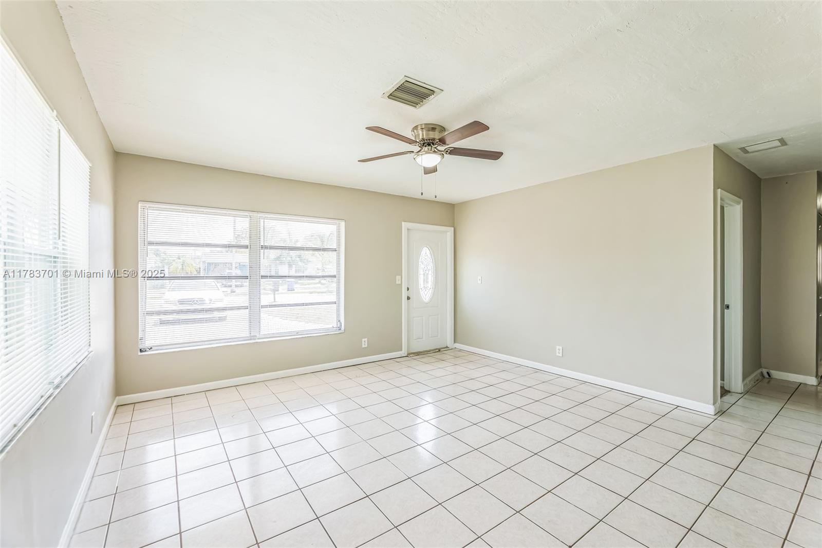 1541 SW 63rd Ter
