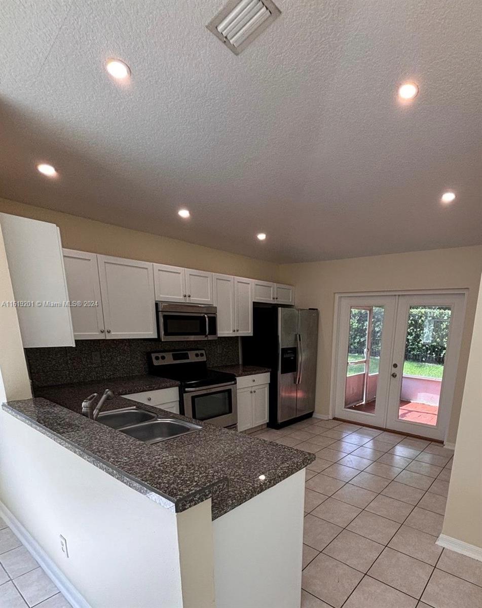 CHAPEL TRAIL II - Residential