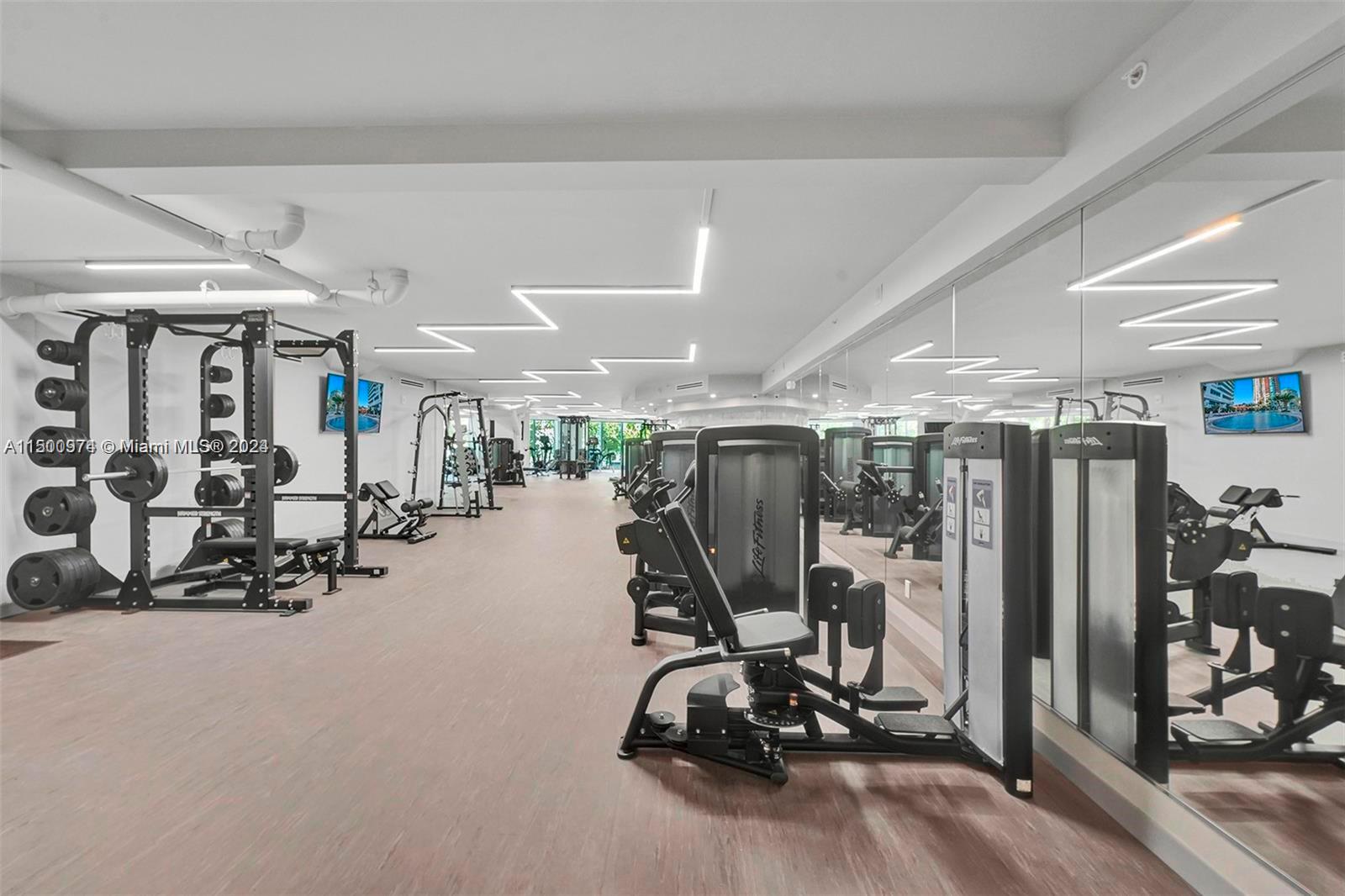 SOUTH POINTE TOWERS CONDO - Residential