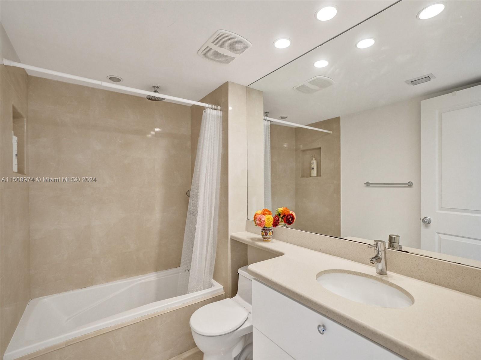 SOUTH POINTE TOWERS CONDO - Residential