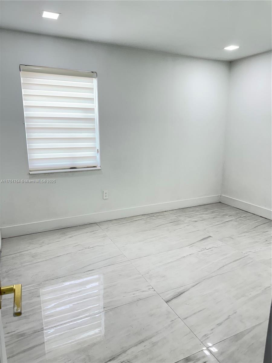 RIDGEWAY - Residential