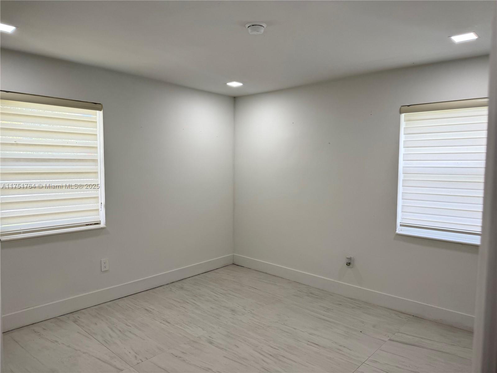 RIDGEWAY - Residential