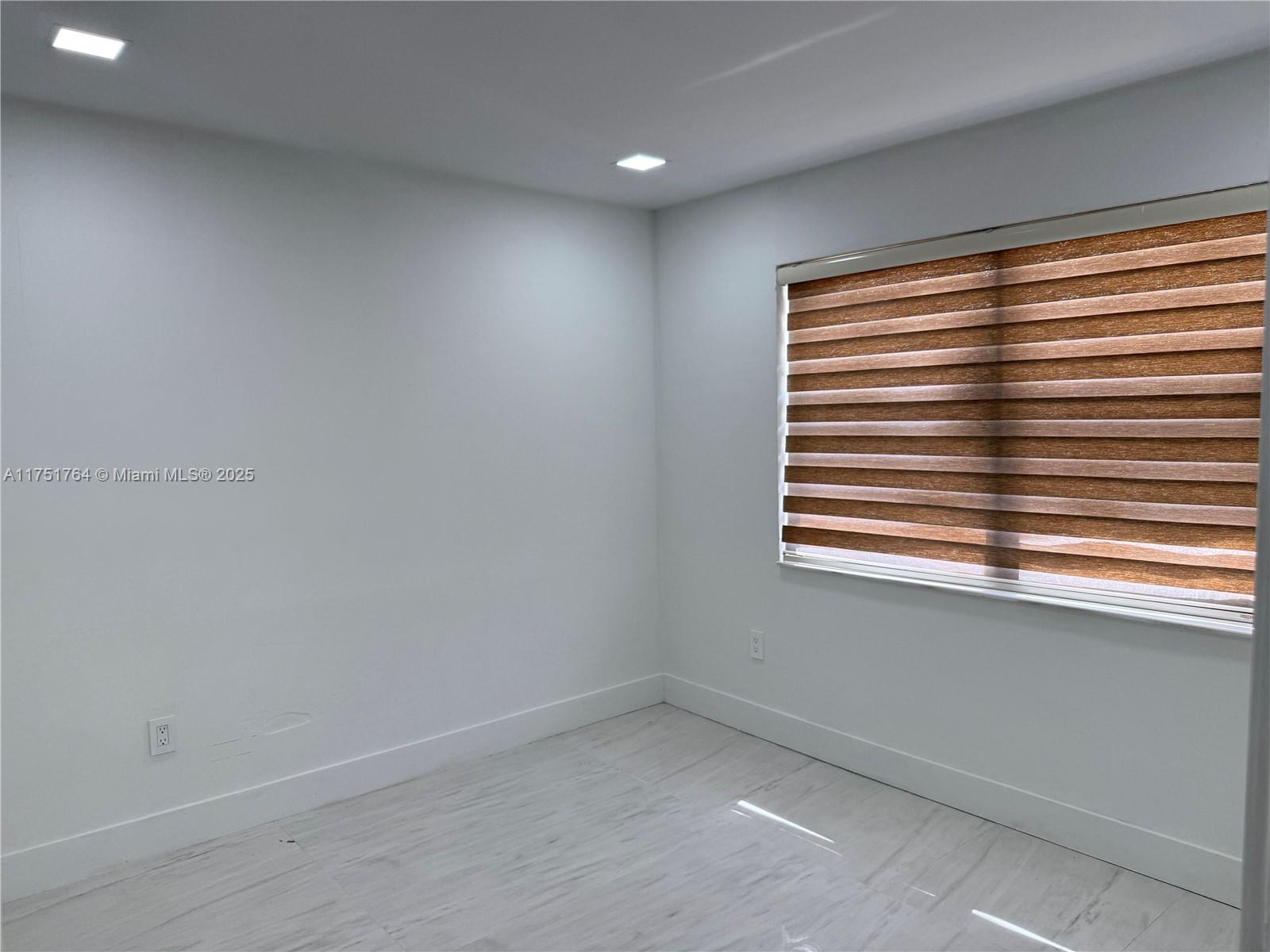 RIDGEWAY - Residential