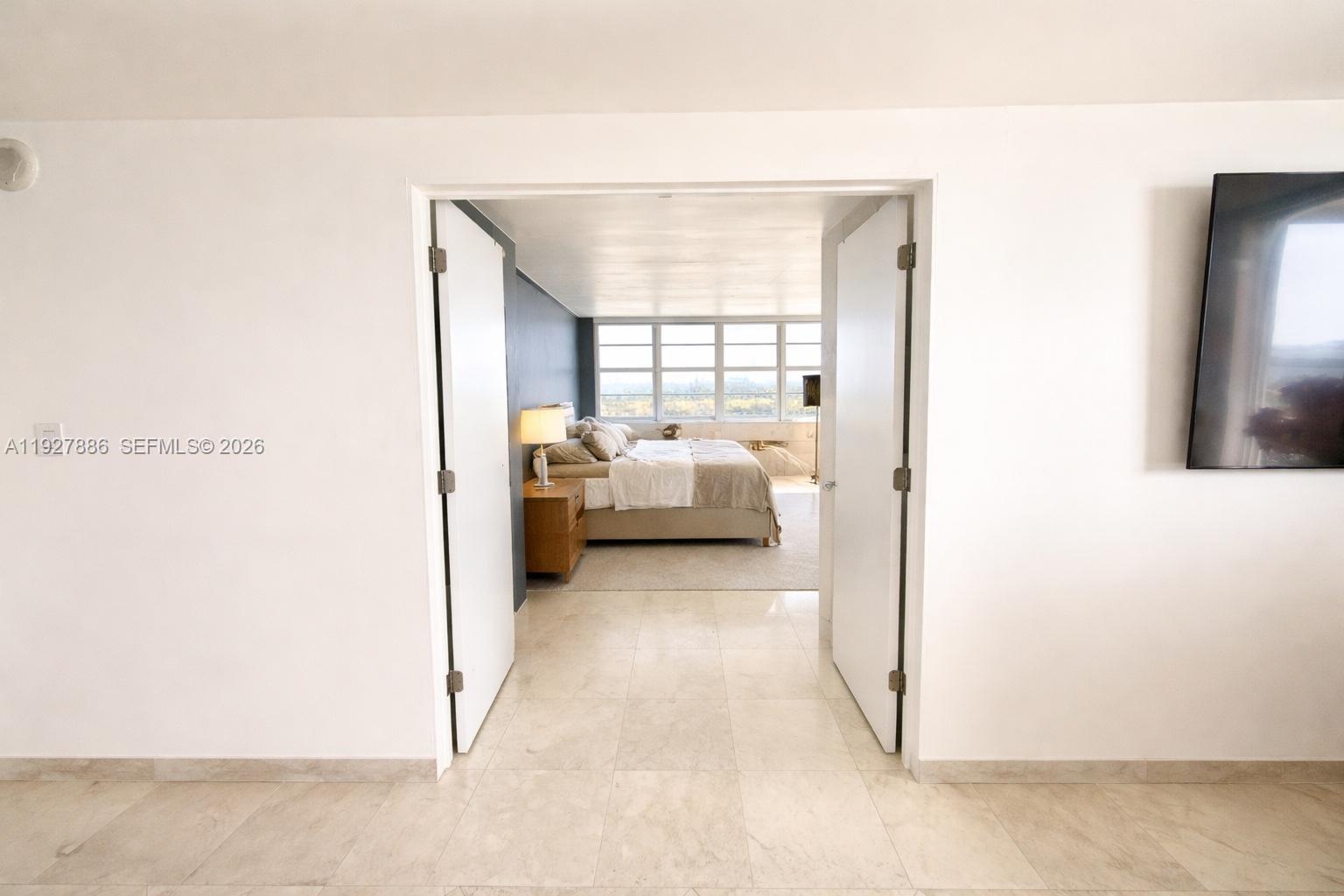 BAYVIEW TOWERS CONDO SOUT - Residential