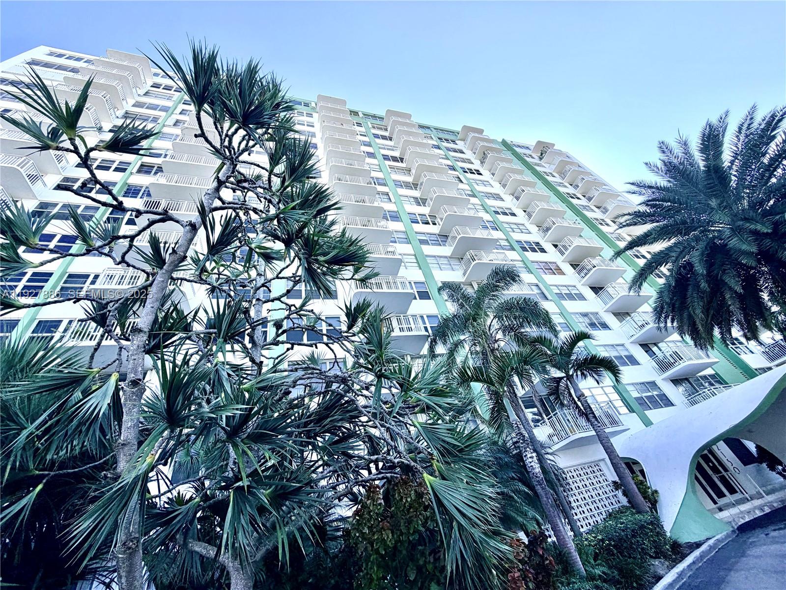 BAYVIEW TOWERS CONDO SOUT - Residential