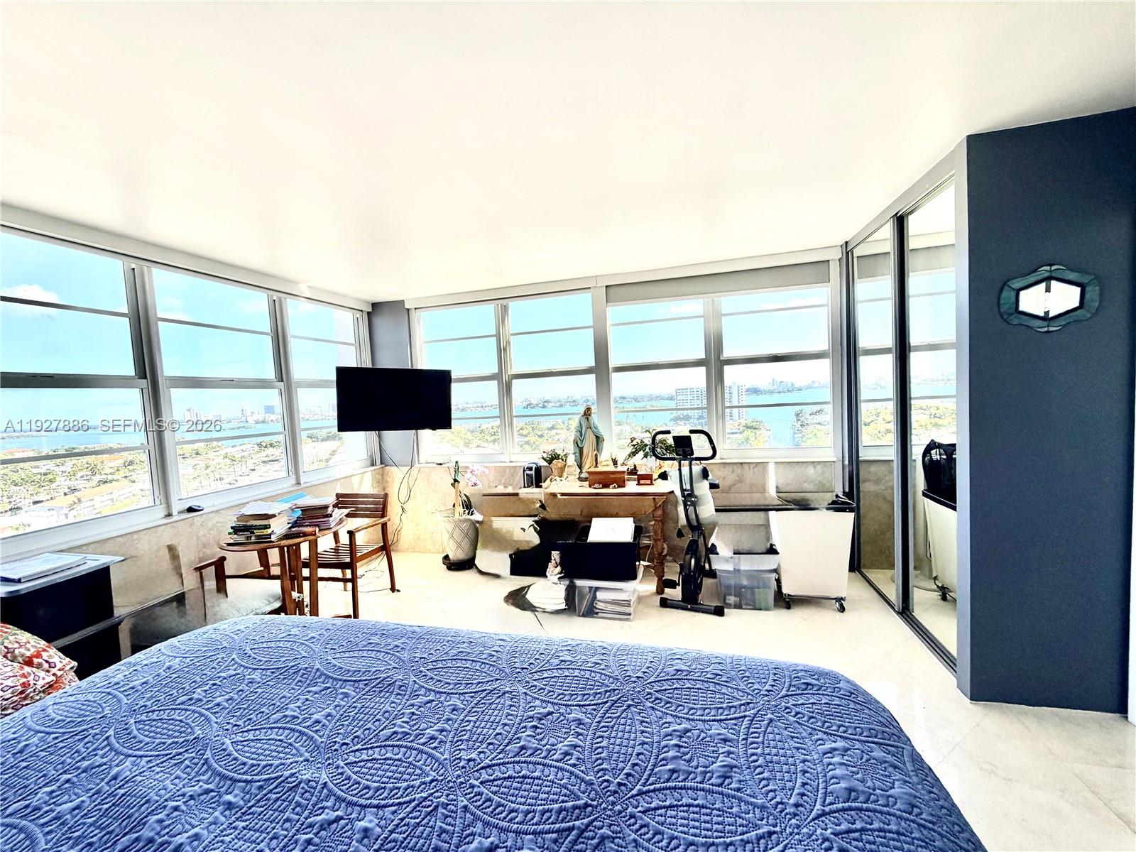 BAYVIEW TOWERS CONDO SOUT - Residential