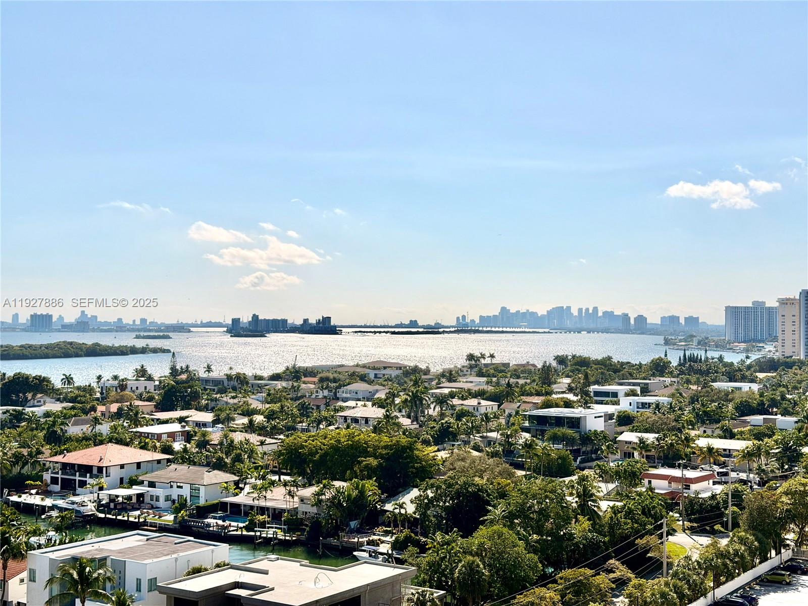 BAYVIEW TOWERS CONDO SOUT - Residential