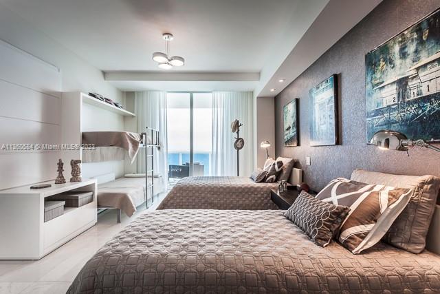 2711 HOLLYWOOD BEACH COND - Residential Lease