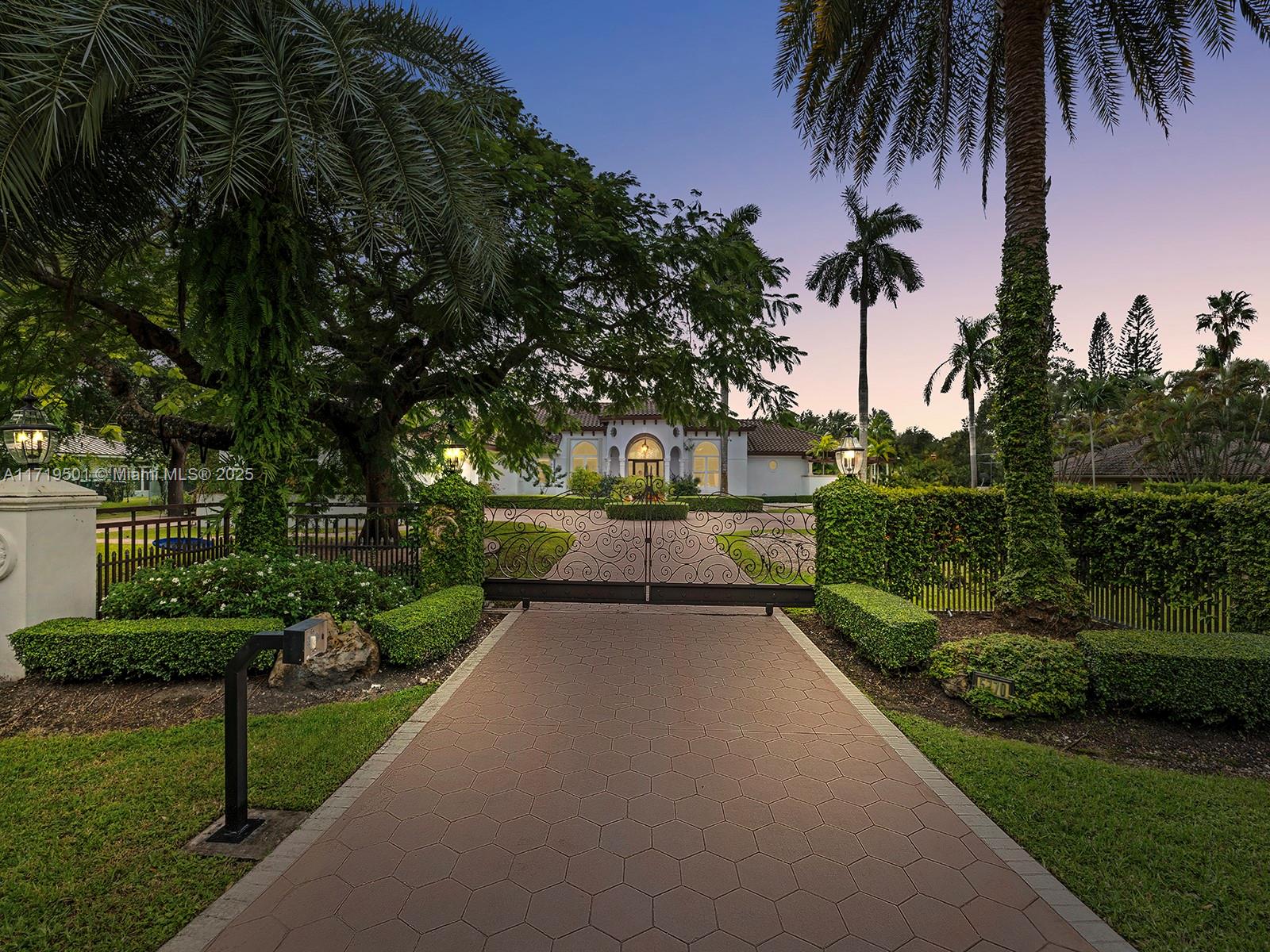 BRUCE-LAURIE SUB - Residential