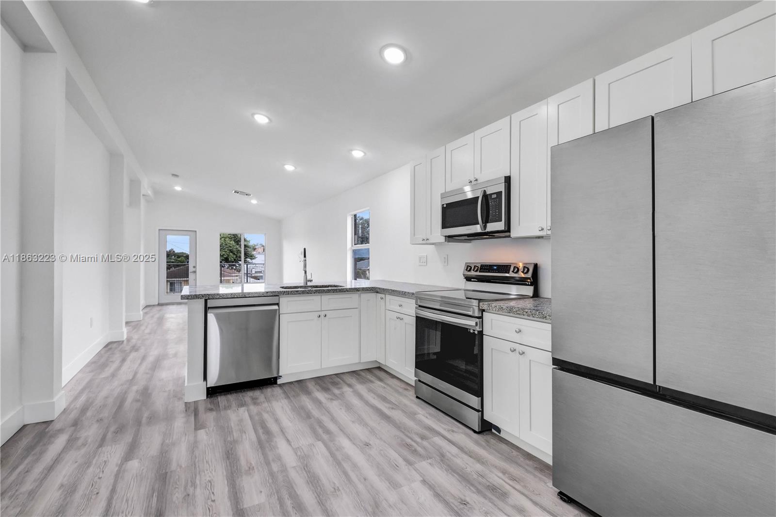 OHIO PARK - Residential Lease