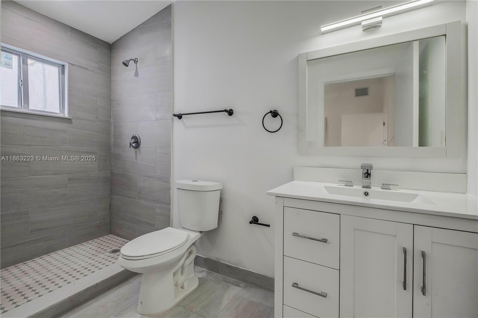 OHIO PARK - Residential Lease