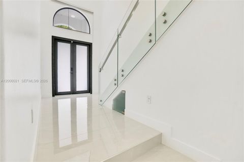 Tiny photo for 16621 SW 58th Ter, Miami, FL 33193 (MLS # A12006021)