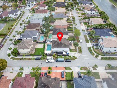 Tiny photo for 16621 SW 58th Ter, Miami, FL 33193 (MLS # A12006021)