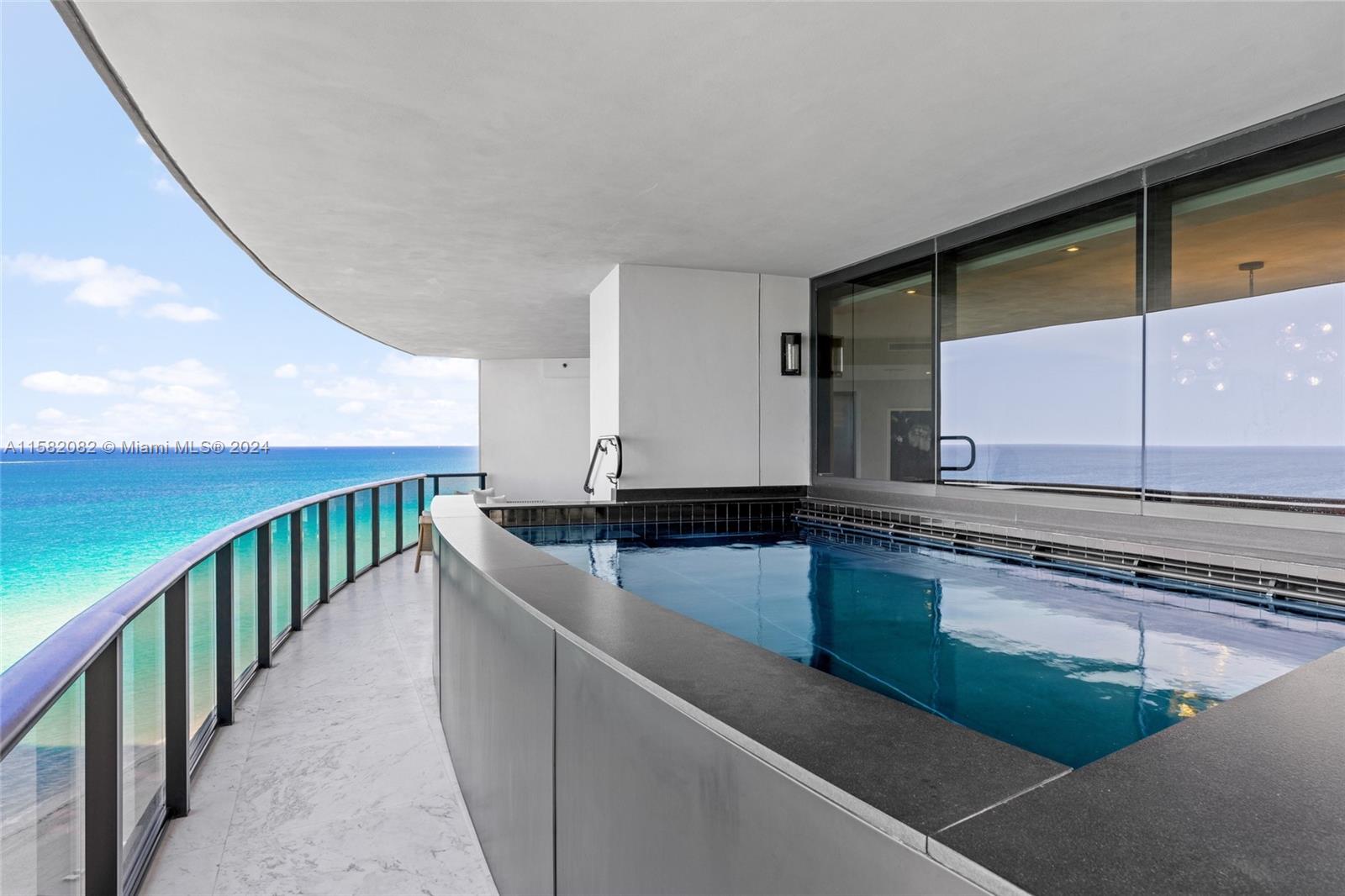 Porsche Design Tower - Residential