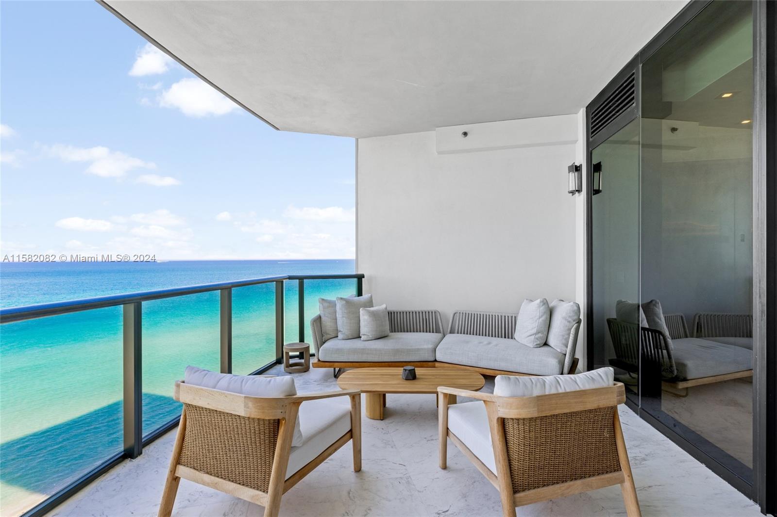 Porsche Design Tower - Residential