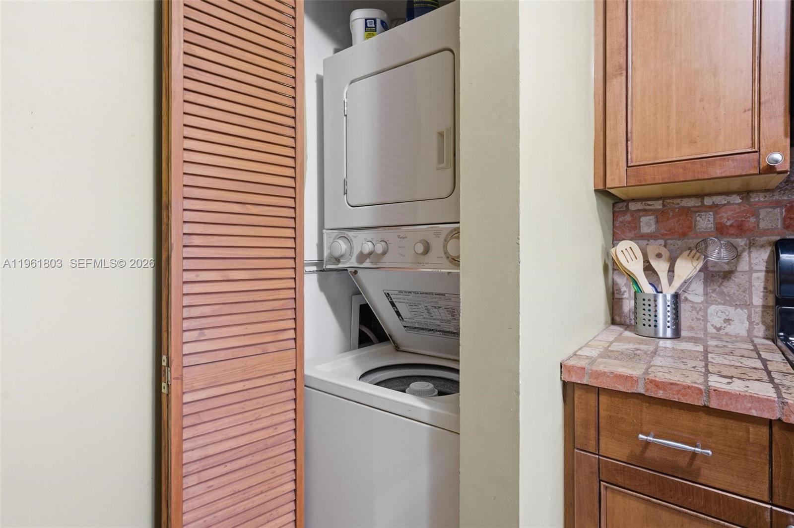 WINDMILL LAKES II CONDO - Residential