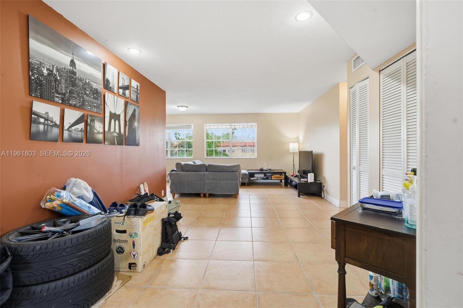 WINDMILL LAKES II CONDO - Residential