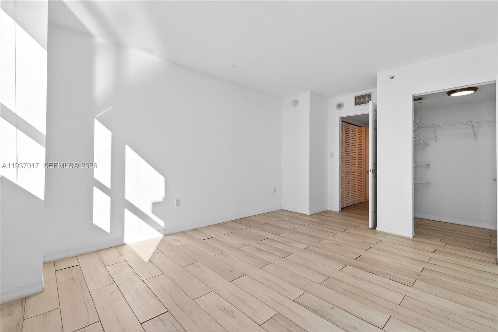 THE MARK ON BRICKELL COND - Residential