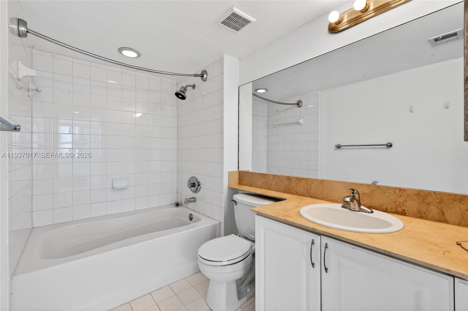 THE MARK ON BRICKELL COND - Residential